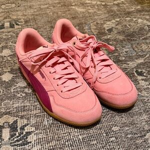 PUMA Women's Pink Sneakers